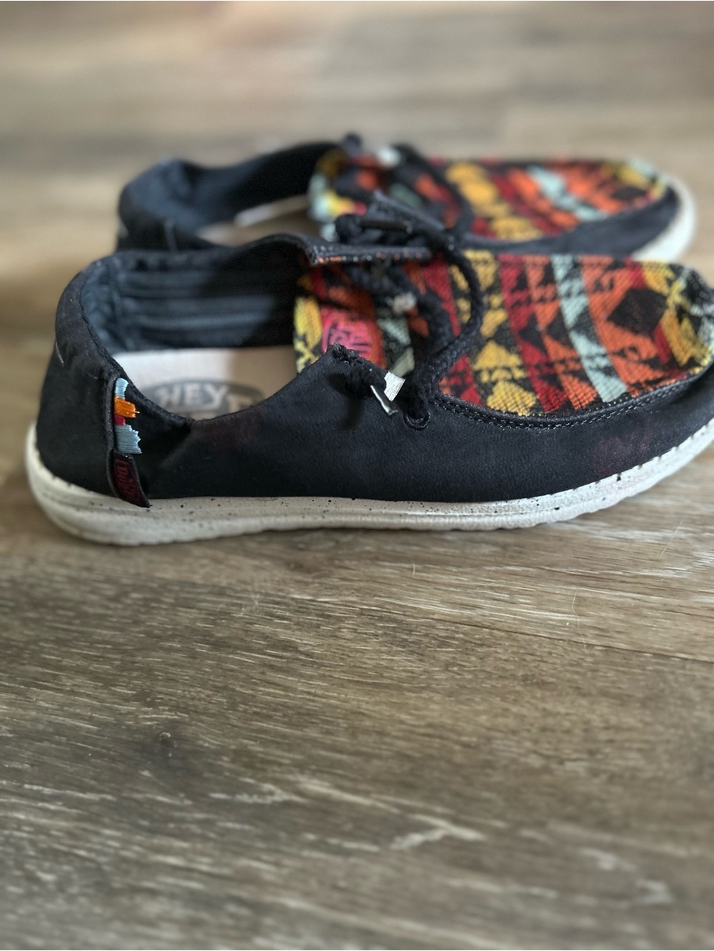 Hey Dude Wendy Boho Distressed Texacoco Mayan Aztec Tribal Slip On Shoes Size 7